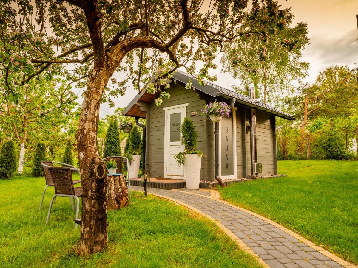 Domek Inosasino Z Basenem I Sauna Exterior foto